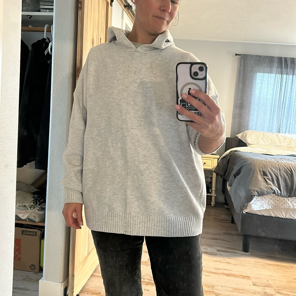 GILLY Hicks sweater (bought at Aerie) new with tags